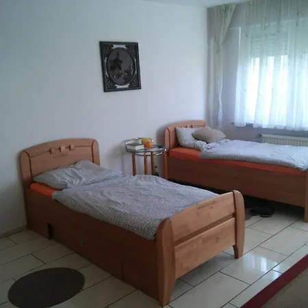 Casa de hóspedes Fewo-pfaffenrot